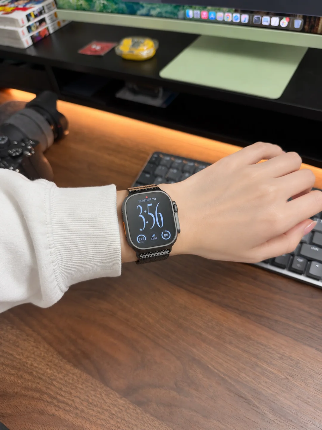 还好最后选了黑色Apple Watch Ultra 4，比想象中耐看